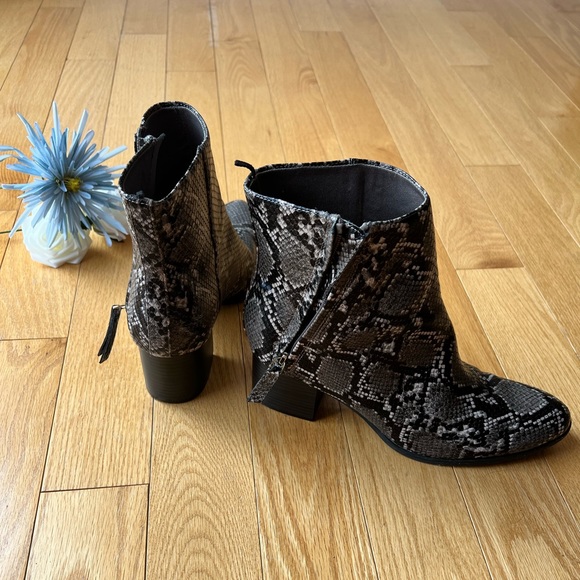 Snake Print Booties - Picture 5 of 8